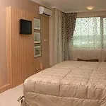Resort Arkutino Family 4*