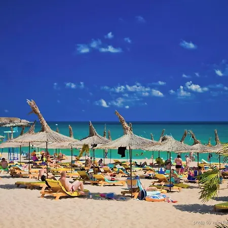 Arkutino Family Resort 4*